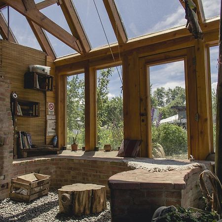 Earthship Patagonia Eco Accommodations เอลโบลซอน ภายนอก รูปภาพ