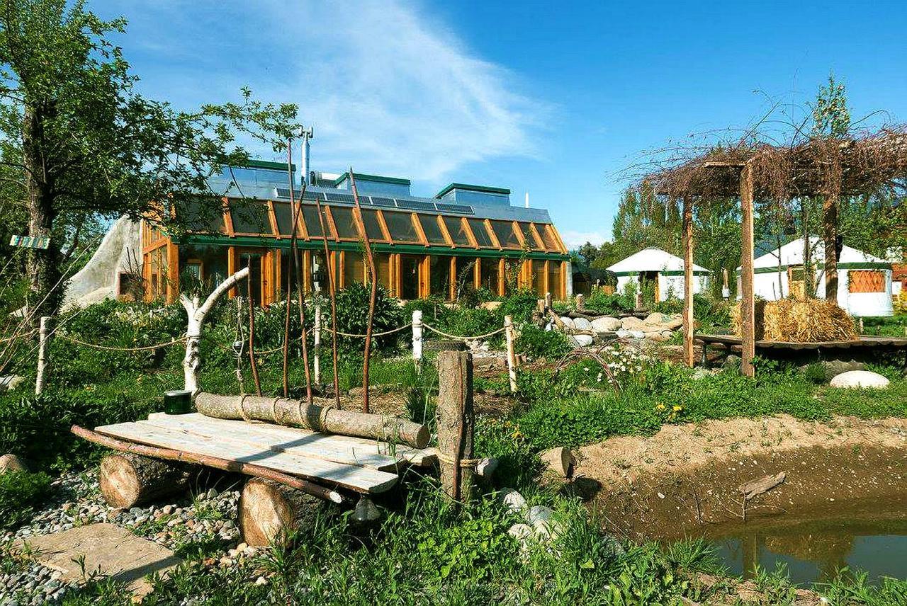 Earthship Patagonia Eco Accommodations เอลโบลซอน ภายนอก รูปภาพ